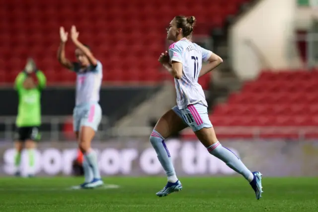 Vivianne Miedema of Arsenal enters the pitch as a substitute to replace Alessia Russo