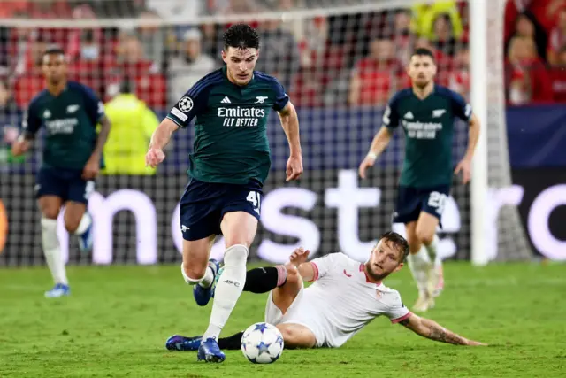 Declan Rice of Arsenal runs with the ball