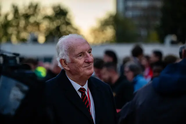 : Former Manchester United player Alex Stepney arrives ahead of kick-off