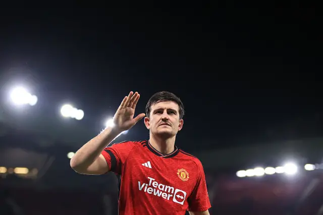 Harry Maguire of Manchester United waves to the crowd