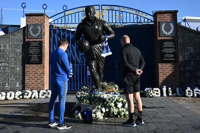 Everton defender Seamus Coleman and manager Sean Dyche lay a wreath for Bill Kenwright