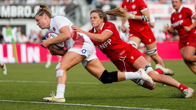 England score a try against Canada