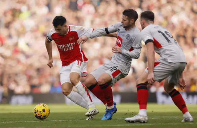 Gabriel Martinelli goes for goal