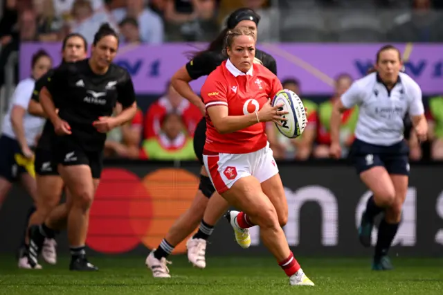 Wales need to see more of the ball in Kelsey Jones' hands