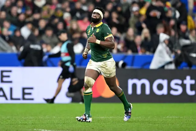 Siya Kolisi jogs off after his yellow