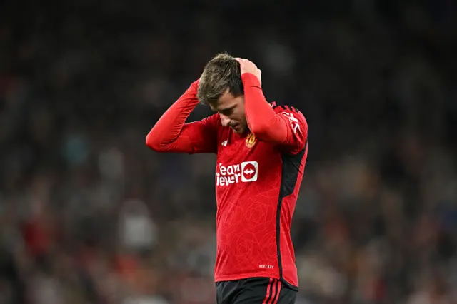 Mason Mount of Manchester United looks dejected