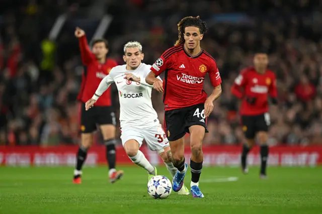 Lucas Torreira of Galatasaray S.k battles for possession with Hannibal Mejbri