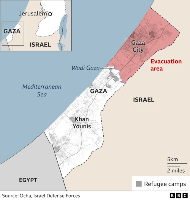 Map of Gaza showing locations of Gaza City, Khan Younis and the evacuation zone in the north, as well as Israel and Egypt