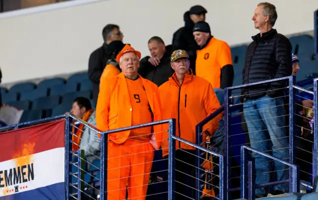 Two Dutch fans