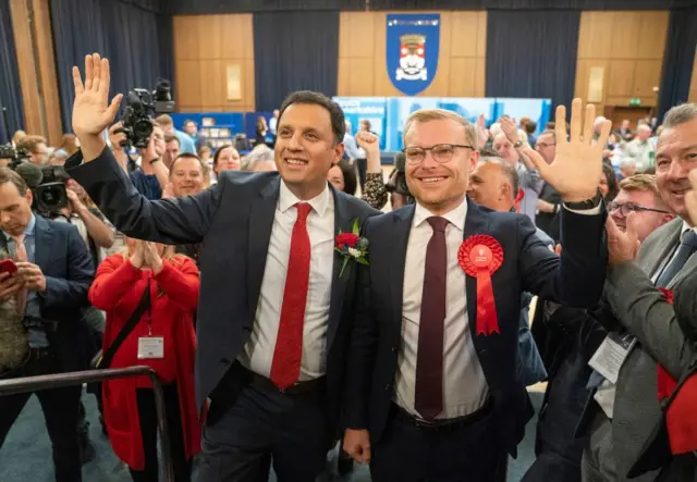 Scottish Labour leader Anas Sarwar and Labour candidate Michael Shanks