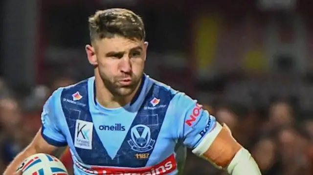 Tommy Makinson in action for St Helens