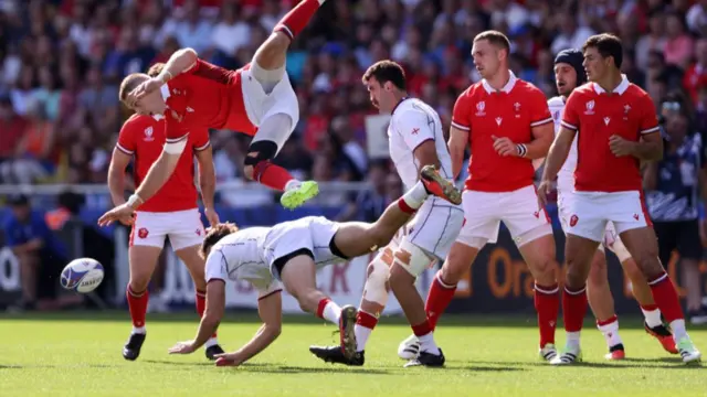 Liam Williams in mid-air