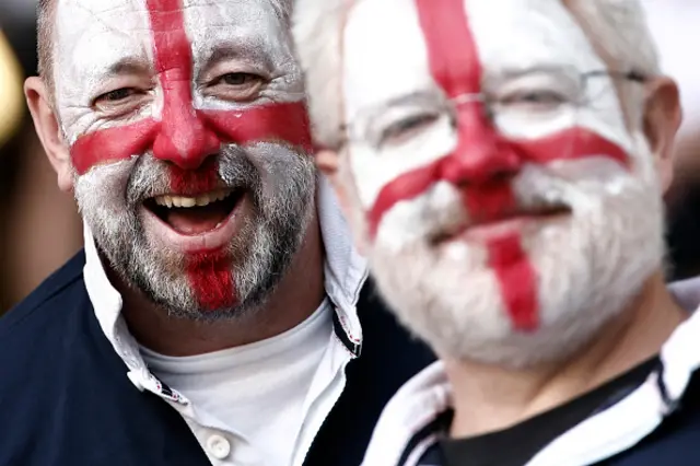 England fans with red and white face paint