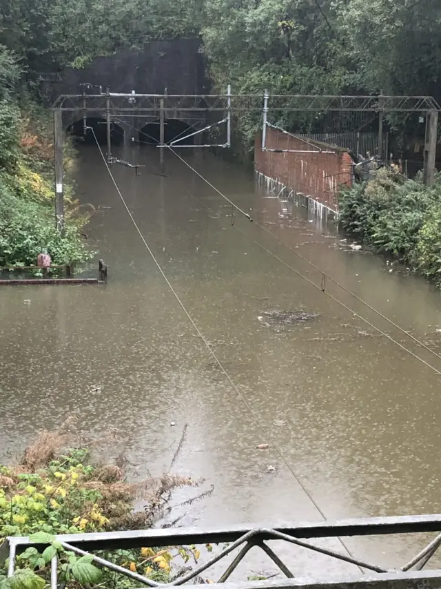 Flooding at Dalumuir twin tunnels