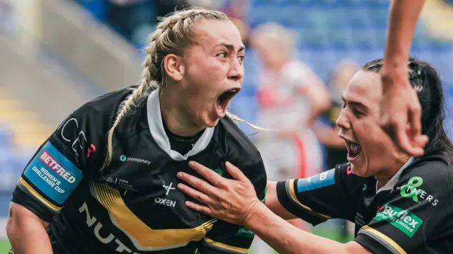 Sinead Peach celebrates a try against St Helens