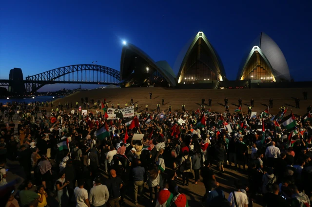 Free Palestine demonstrations at Sydney Opera House