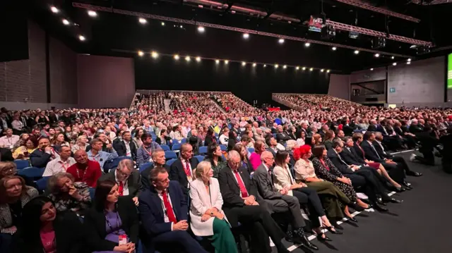 Crowd for Rachel Reeves speech