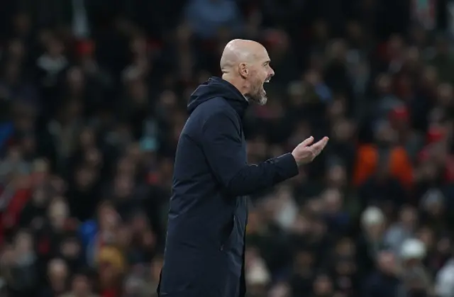 Erik ten Hag shouts form the sidelines