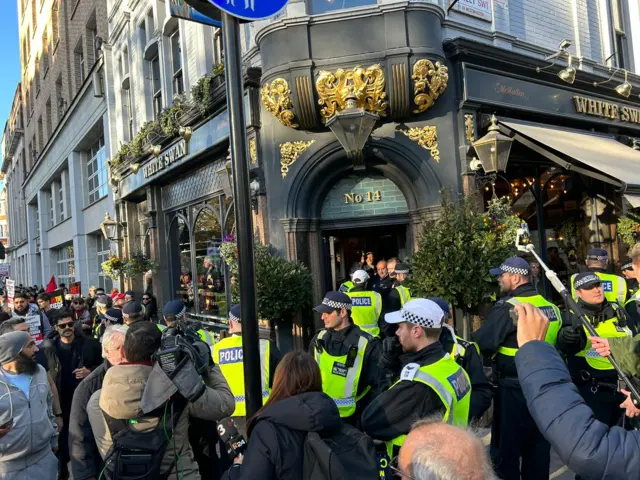 White Swan pub