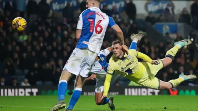 Liam Lindsay scores for Preston at Blackburn