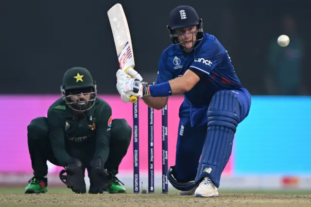 Joe Root sweeps