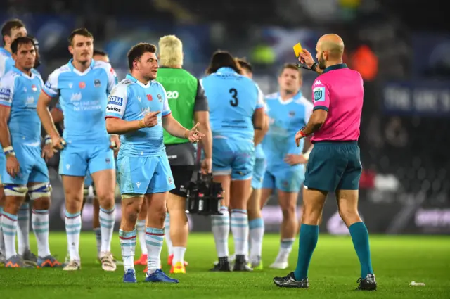 Duncan Weir shown a yellow card