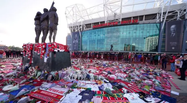 Tributes to Sir Bobby Charlton at Old Trafford