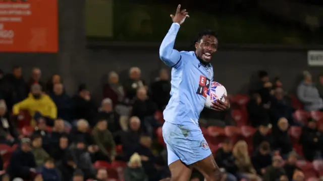 Tyrese Dyce celebrates