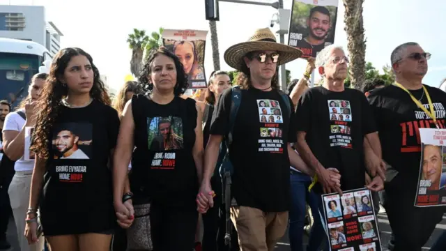 Families of hostages and their supporters begin the five-day “March for the Hostages” from the Museum of Tel Aviv plaza in Tel Aviv to the Prime Minister’s Office in Jerusalem on November 14, 2023.