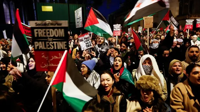 Demonstrators react to the result of a vote in parliament during a protest in solidarity with Palestinians in Gaza, amid the ongoing conflict between Israel and the Palestinian Islamist group Hamas, in London, Britain, November 15, 2023.