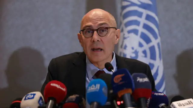 Volker Turk speaking to reporters in Amman, Jordan on 10 November