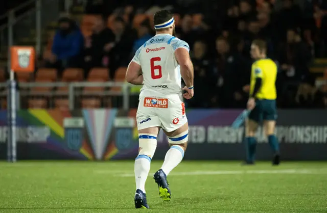 Co-captain Marcell Coetzee trots off after his red card