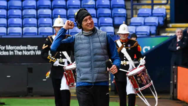 Vernon arriving to the finish line