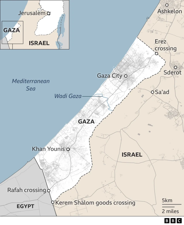 Map showing the Gaza strip, with Gaza City in the north and Khan Younis in the south