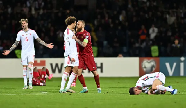 Varazdat Haroyan and Ethan Ampadu clash