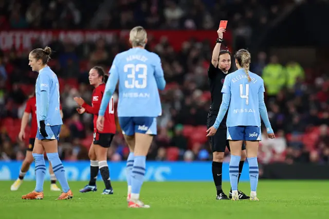 Cheryl Foster, shows a red card to Laia Aleixandri