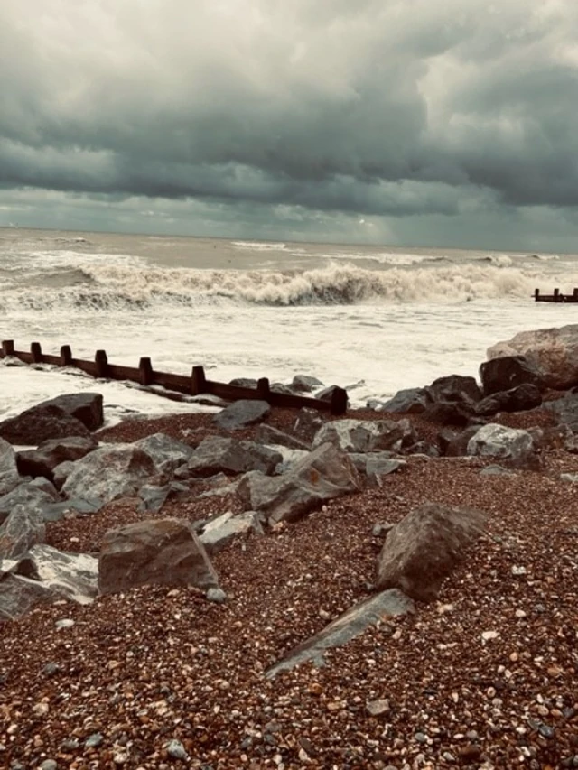 Waves at Worthing