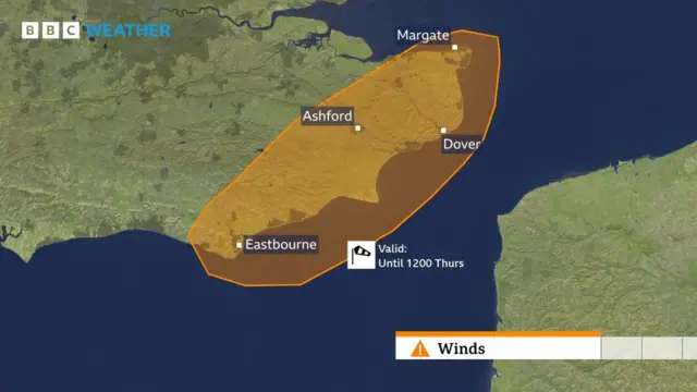 Map showing amber weather warning for wind in south-east England valid until 1200 Thursday