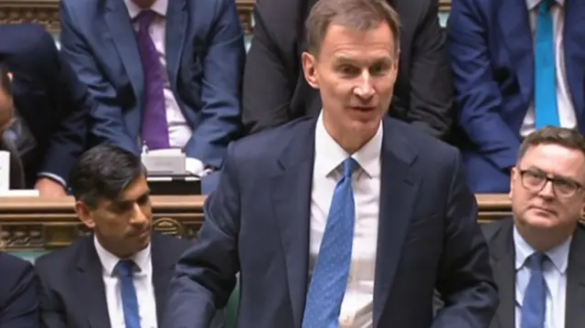 Jeremy Hunt at the despatch box in the House of Commons