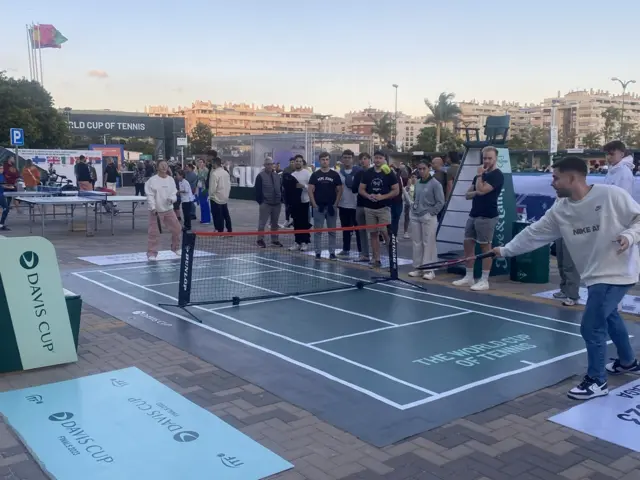 Mini tennis