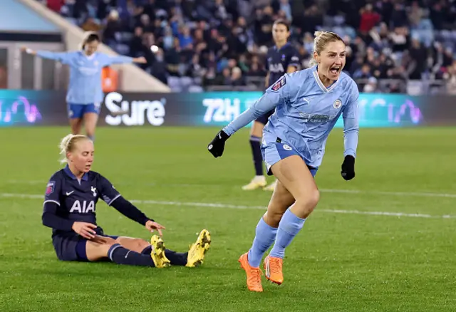 Laura Coombs of Manchester City celebrates