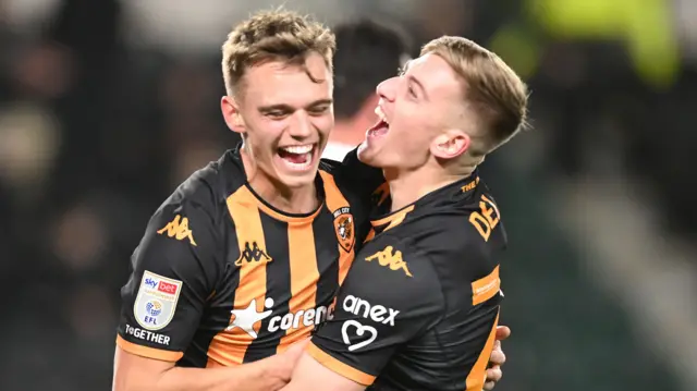 Hull celebrate