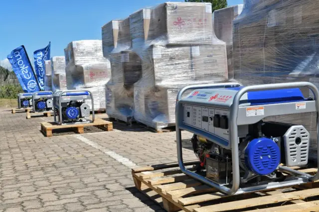 Gasoline generators donated by China