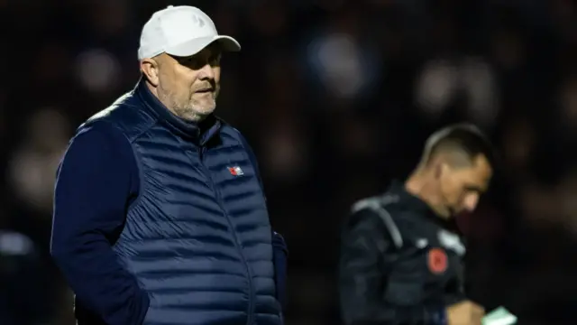 Bromley manager Andy Woodman on the touchline