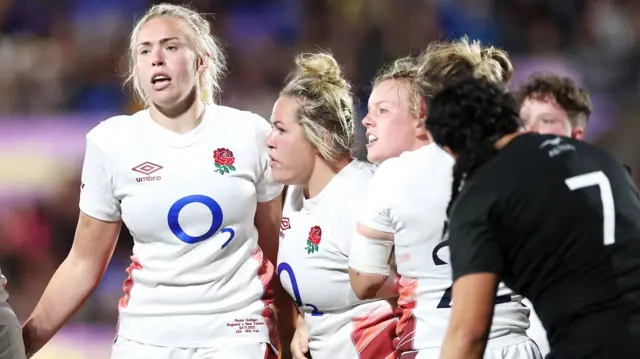 England celebrate a try against New Zealand