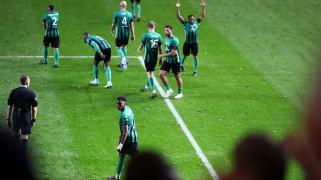 Cray Valley celebrate scoring