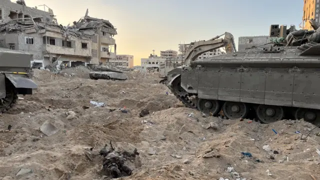 Israeli army tank moving through Gaza