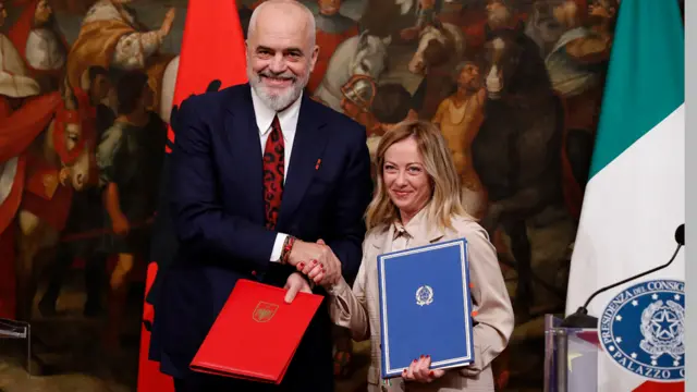 Italian Prime Minister Giorgia Meloni and her Albanian counterpart Edi Rama