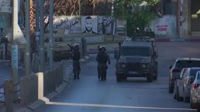 Israeli troops near Ramallah