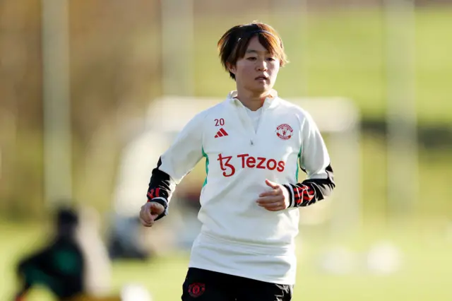 Hinata Miyazawa in Man Utd training.